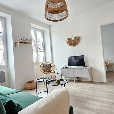 Superbe Appartement 2 Chambres Au Coeur De По Екстериор снимка