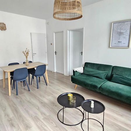 Superbe Appartement 2 Chambres Au Coeur De По Екстериор снимка