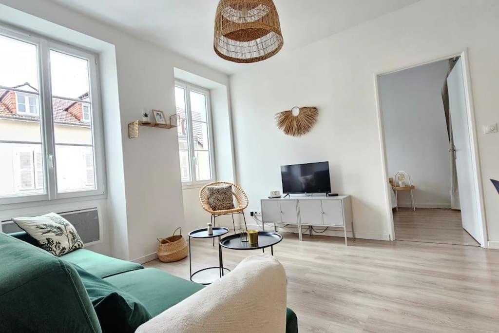 Superbe Appartement 2 Chambres Au Coeur De По Екстериор снимка