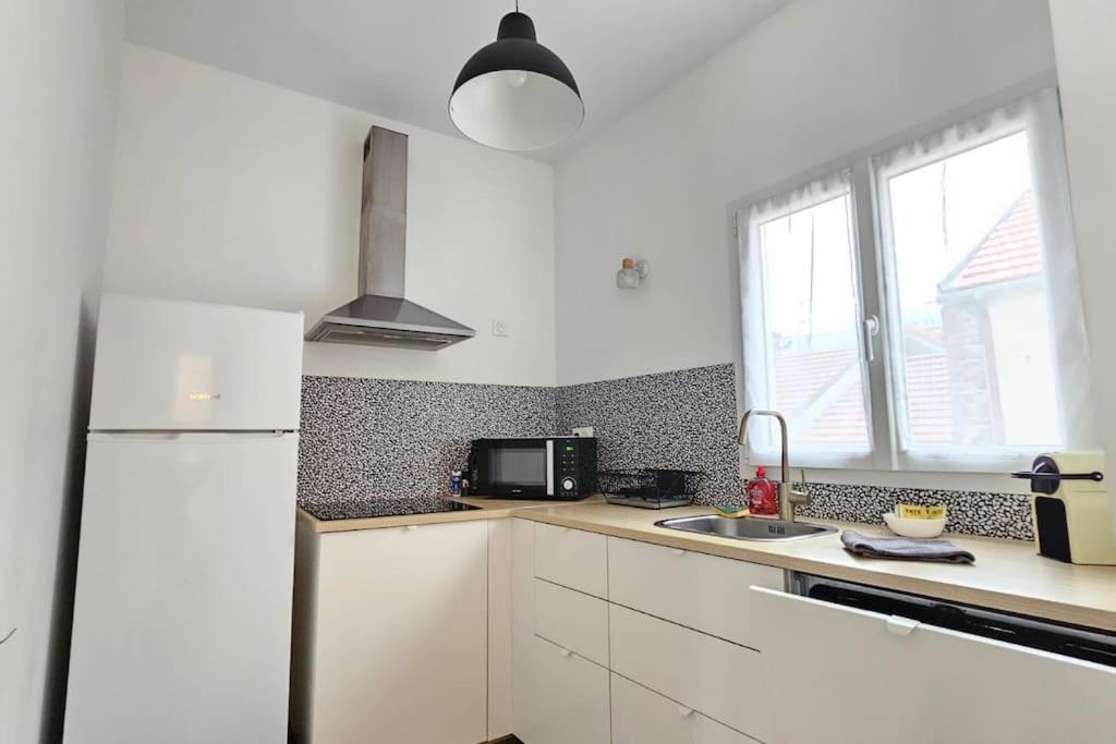 Superbe Appartement 2 Chambres Au Coeur De По Екстериор снимка