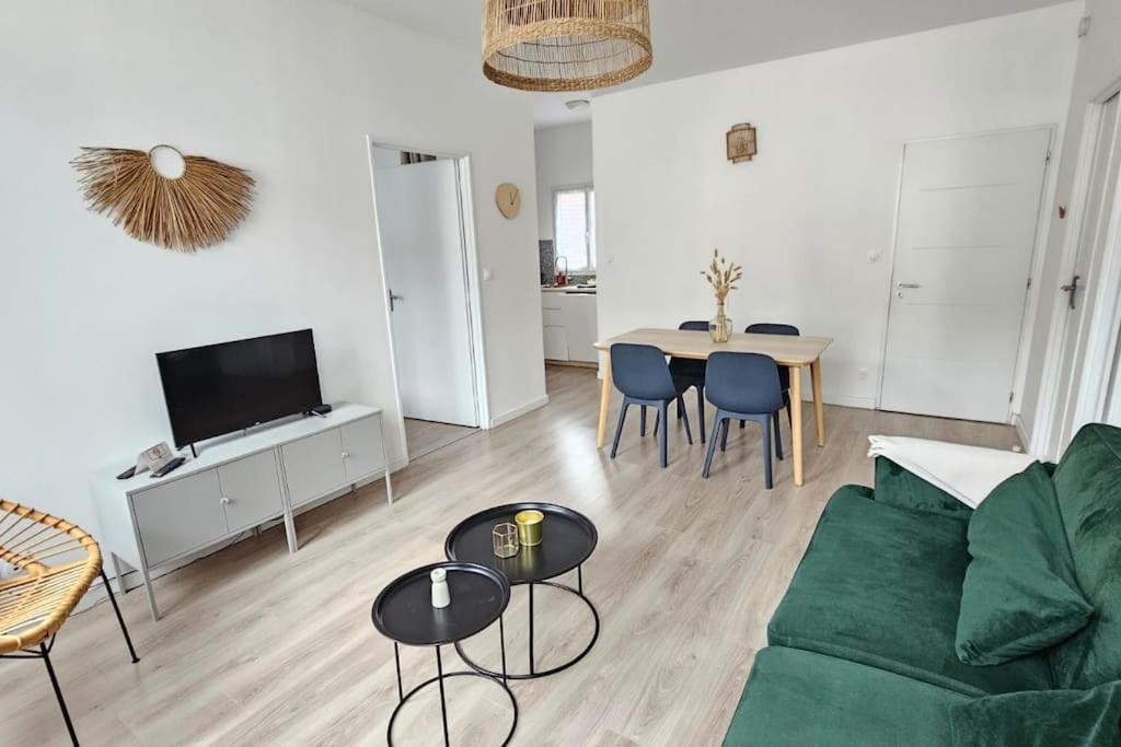Superbe Appartement 2 Chambres Au Coeur De По Екстериор снимка